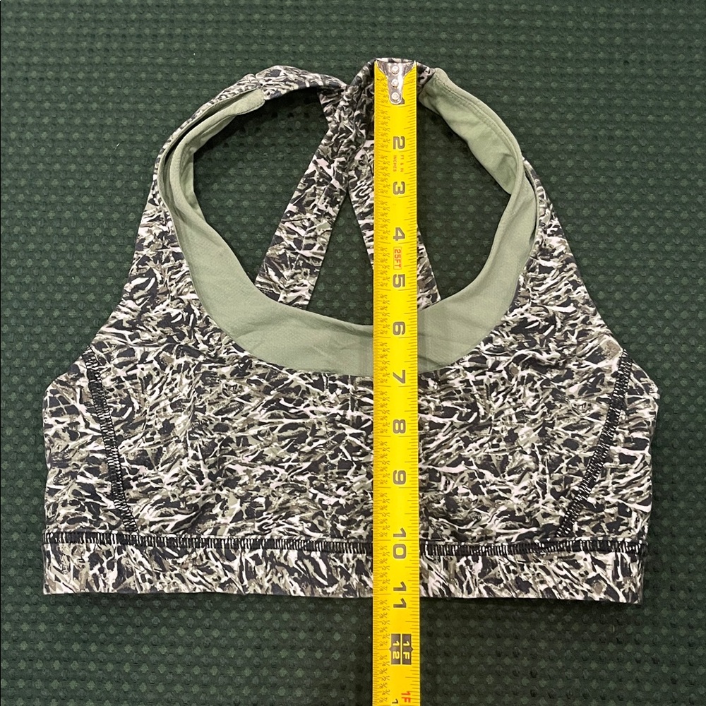 Lululemon bra sports size 6 Patterned Sports Bra Green Lining XS extra small - Picture 5 of 9